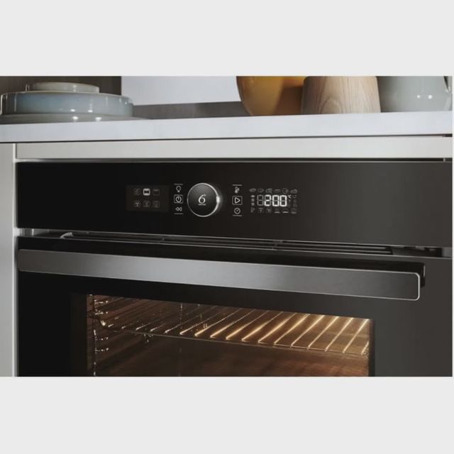 Whirlpool Four encastrable multifonction AKZ96290NB