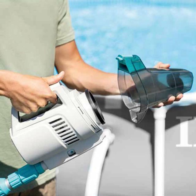 Intex nettoyeur piscine à batterie 28628