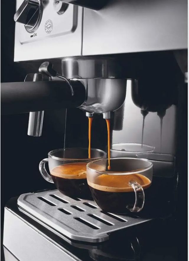 Delonghi machine à café cafétiere métallique 2en1 BCO421.S