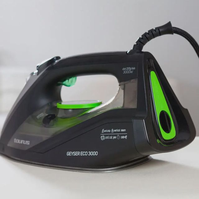 Fer à repasser taurus 3000w