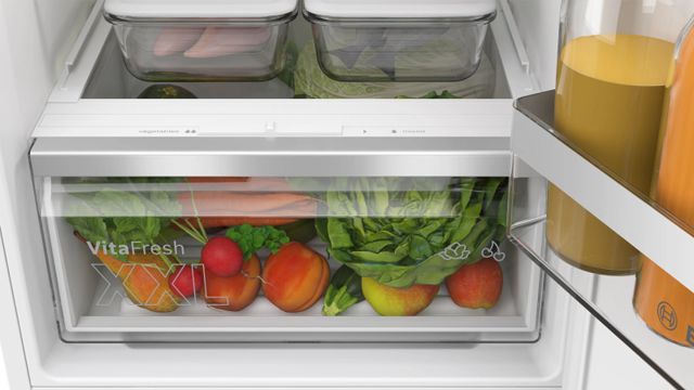 Bosch Réfrigérateur combiné intégrable Série 4 KIV86VSE0